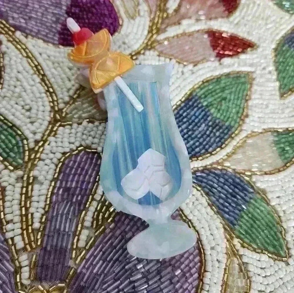 Accessories - 🍹NWOT Daiquiri hair claw